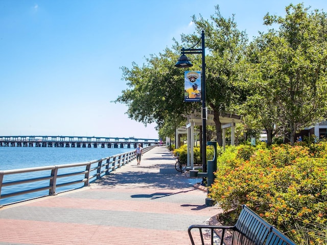 view of property's community featuring a water view