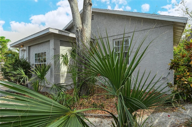 view of home's exterior