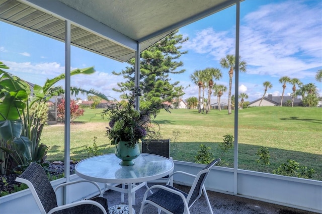 view of sunroom / solarium