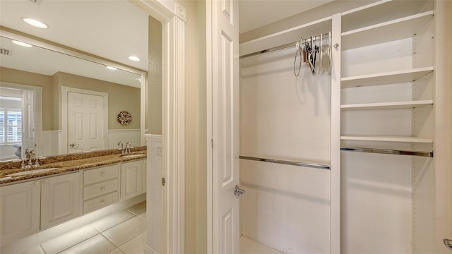 closet with sink