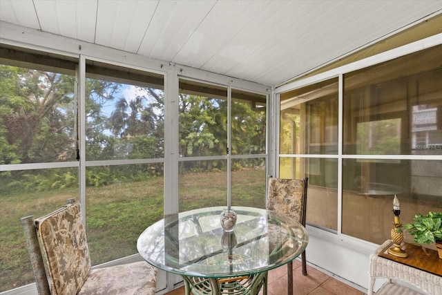 view of sunroom / solarium