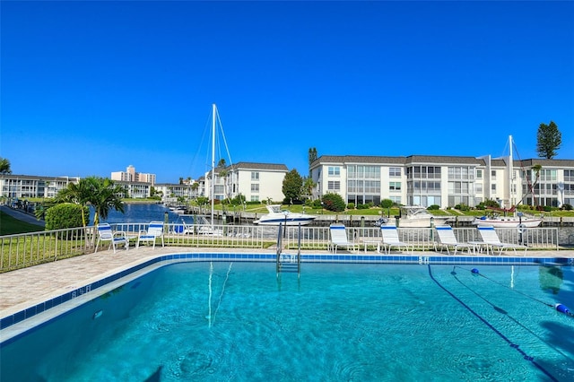 view of swimming pool