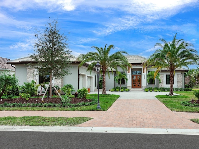 view of front of house featuring a garage