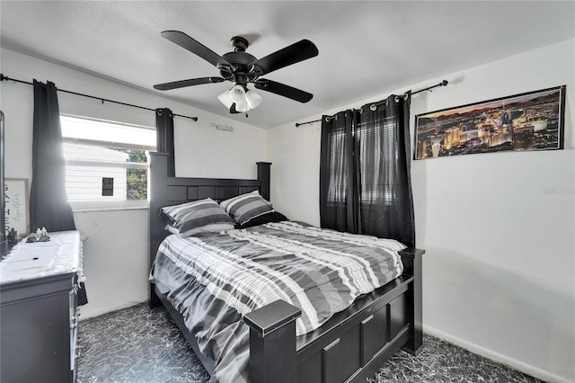 bedroom with ceiling fan