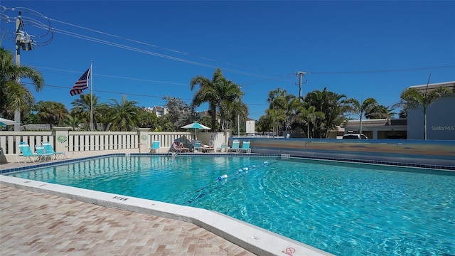 view of swimming pool