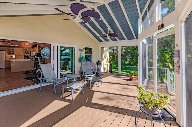 deck with ceiling fan