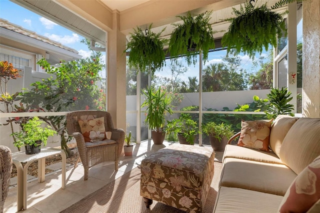 view of sunroom / solarium