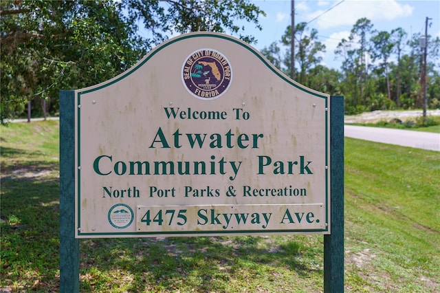 view of community / neighborhood sign