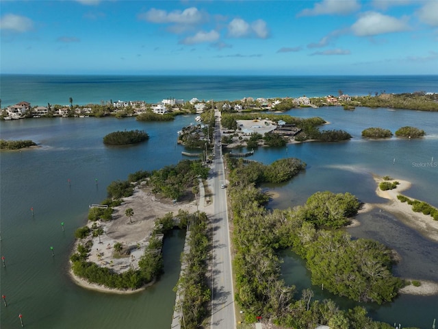 304 Pine Run Dr, Osprey, FL 34229 - bird's eye view of a large body of water
