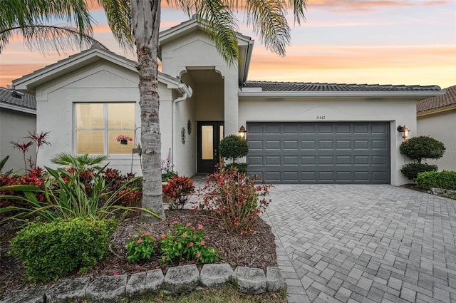 view of front facade with a garage