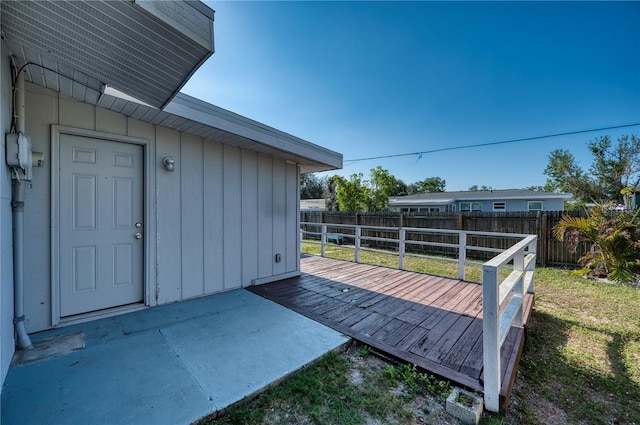 exterior space featuring a lawn