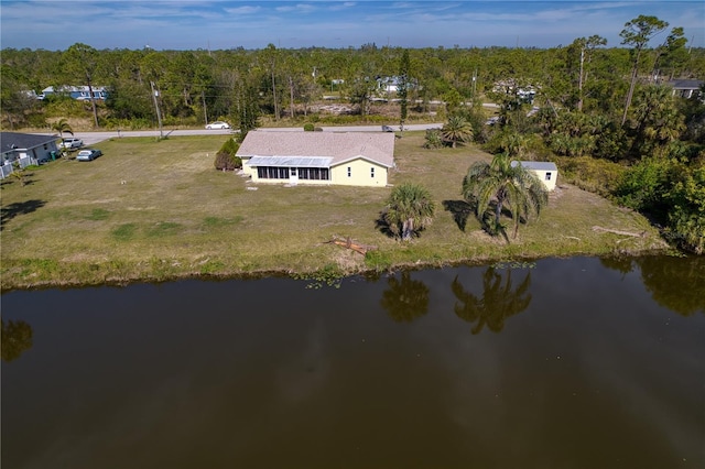 bird's eye view featuring a water view