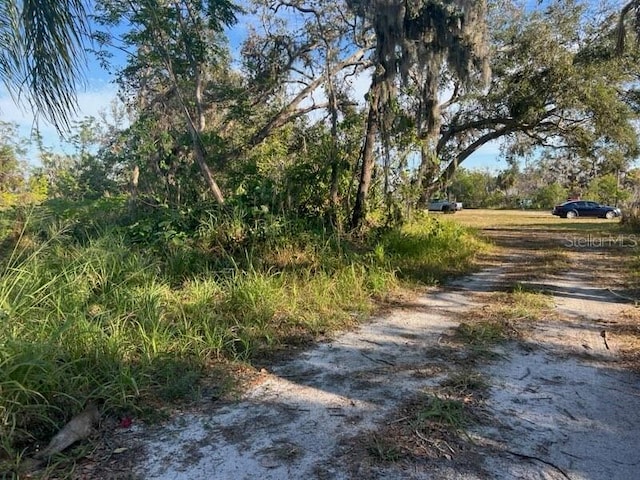4122 N Lockwood Ridge Rd, Sarasota, FL 34234 - view of road