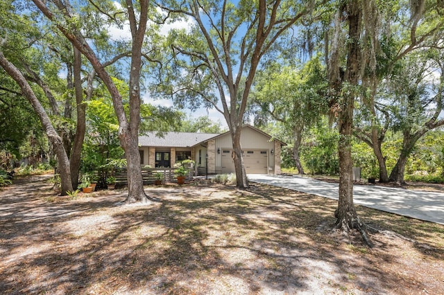 single story home featuring a garage