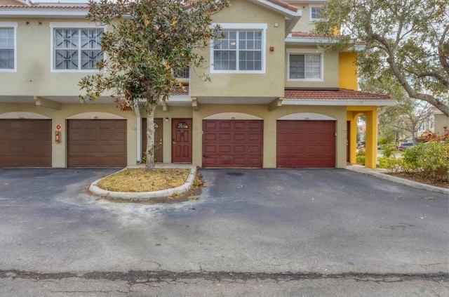 5700 Bentgrass Dr Unit 16-211, Sarasota, FL 34235 - photo 2