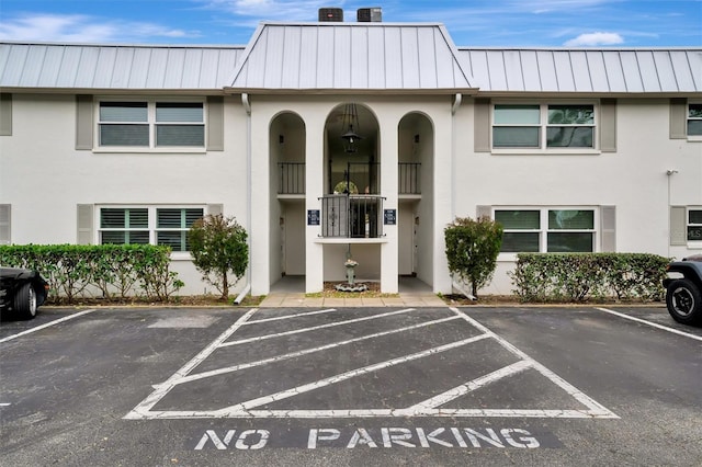 view of building exterior