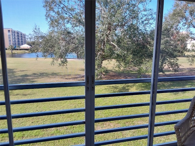 view of yard featuring a water view