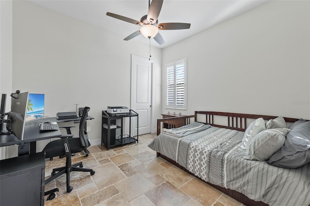 bedroom featuring ceiling fan