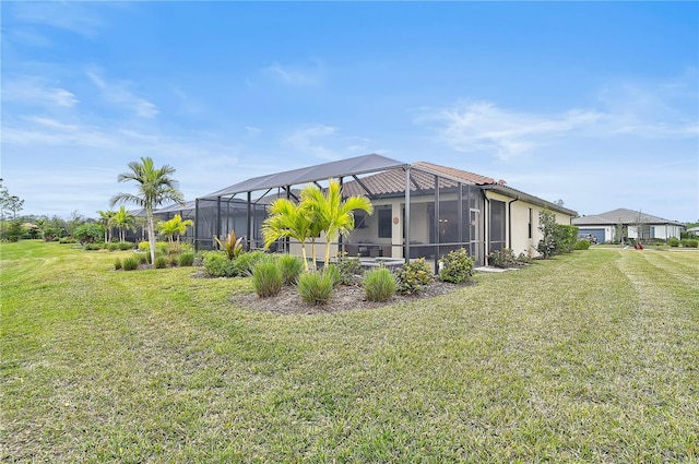 view of yard with a lanai