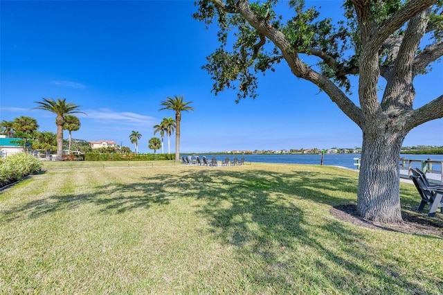 view of yard featuring a water view