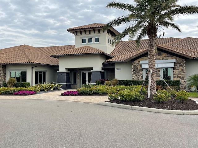 view of mediterranean / spanish-style home