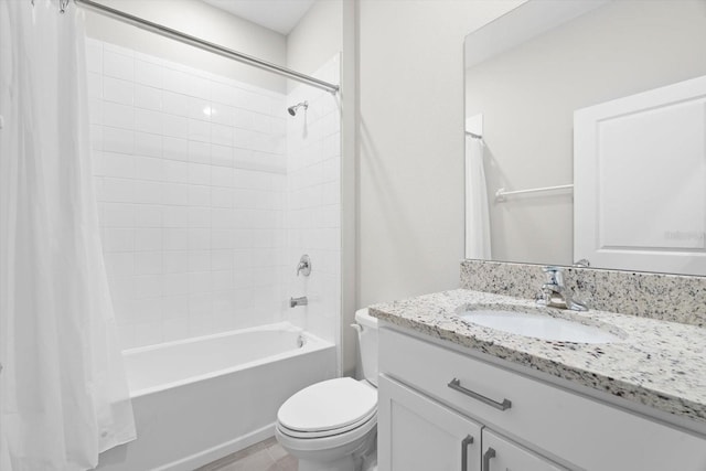 full bathroom featuring shower / tub combo with curtain, vanity, and toilet