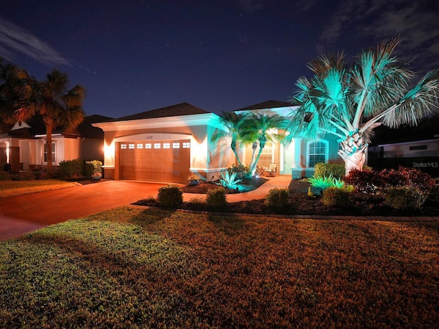 view of front facade featuring a garage