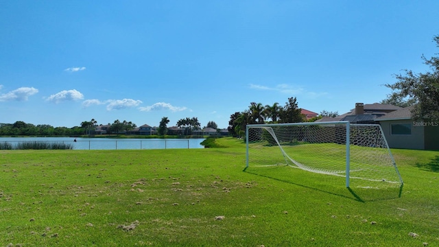 view of yard featuring a water view