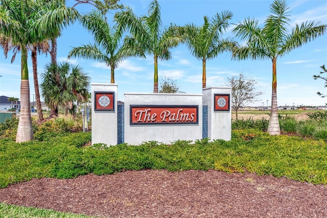 view of community / neighborhood sign