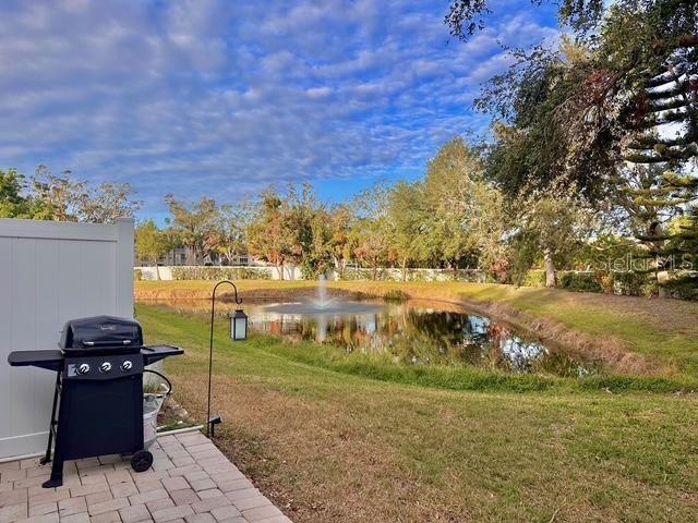 view of yard featuring a water view