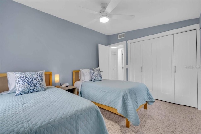 bedroom featuring ceiling fan