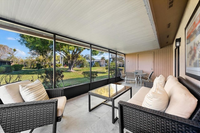 view of sunroom / solarium