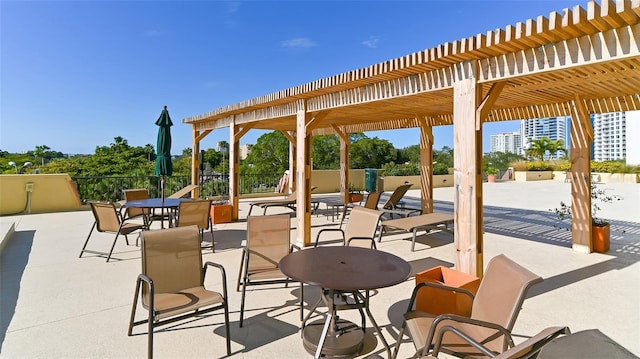 view of patio featuring a pergola