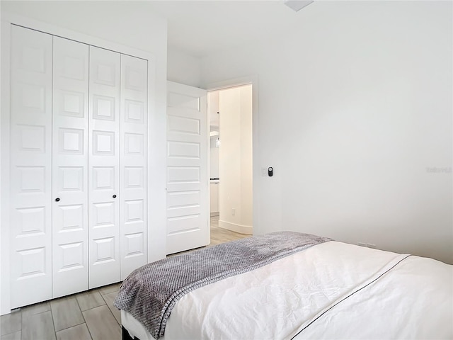 bedroom featuring a closet