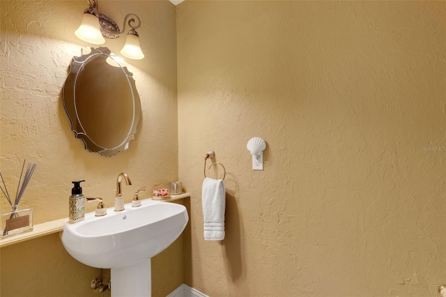 bathroom featuring sink