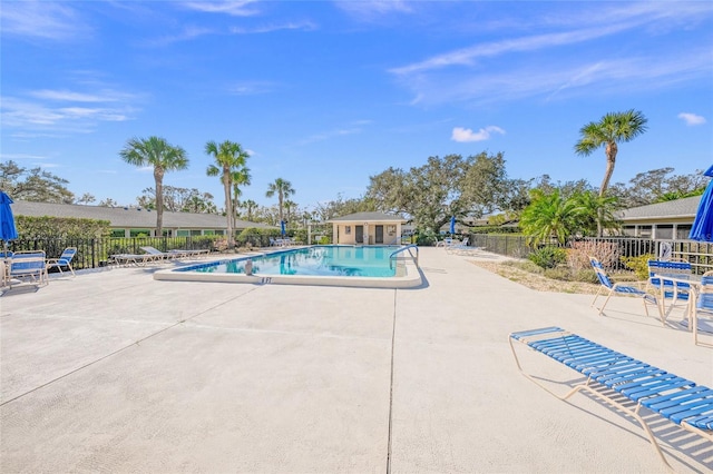 view of swimming pool featuring a patio