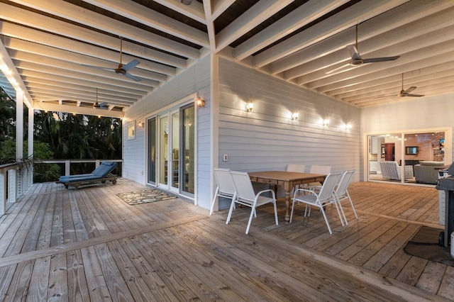 deck with ceiling fan