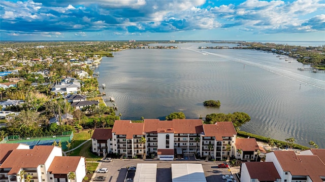 bird's eye view with a water view