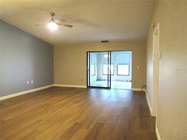 unfurnished room featuring wood-type flooring and ceiling fan