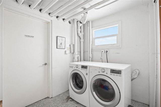 laundry area featuring washer and clothes dryer