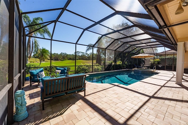 view of pool featuring an outdoor living space, an in ground hot tub, a lanai, and a patio area