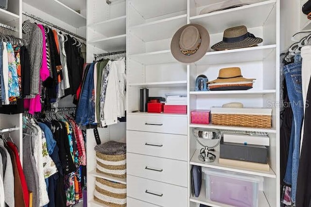 6821 Longboat Dr S, Longboat Key, FL 34228 - view of spacious closet