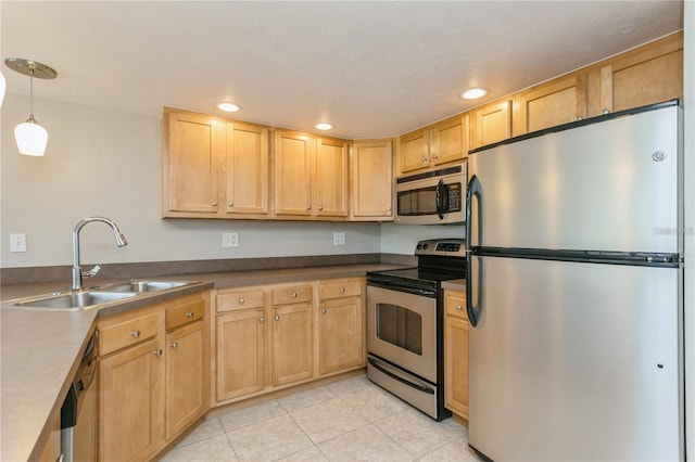 618 Bird Bay Dr S Unit 206, Venice, FL 34285 - photo 5