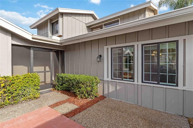 view of property entrance