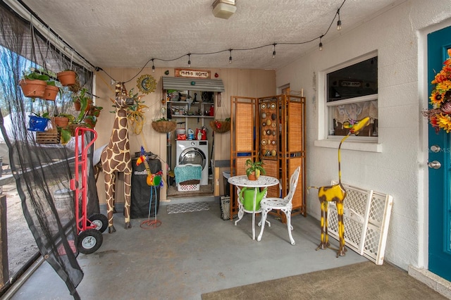 storage area featuring washer / clothes dryer