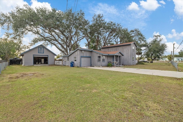 view of yard with a garage