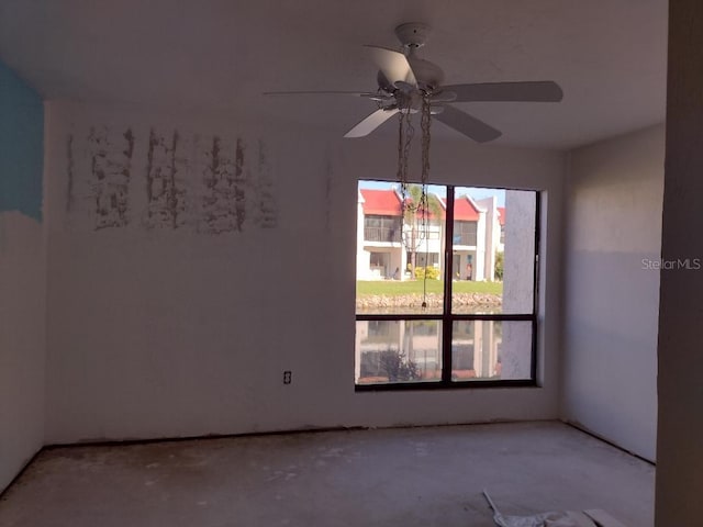1801 Gulf Dr N Unit 121, Bradenton Beach, FL 34217 - spare room featuring ceiling fan