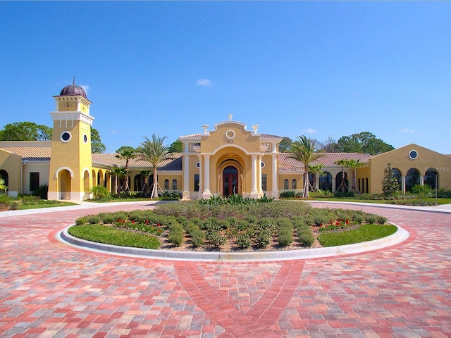 view of mediterranean / spanish home