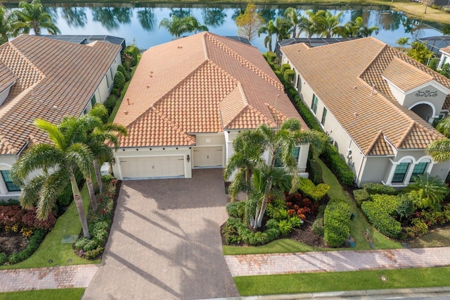 bird's eye view featuring a water view