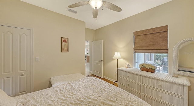 bedroom featuring ceiling fan